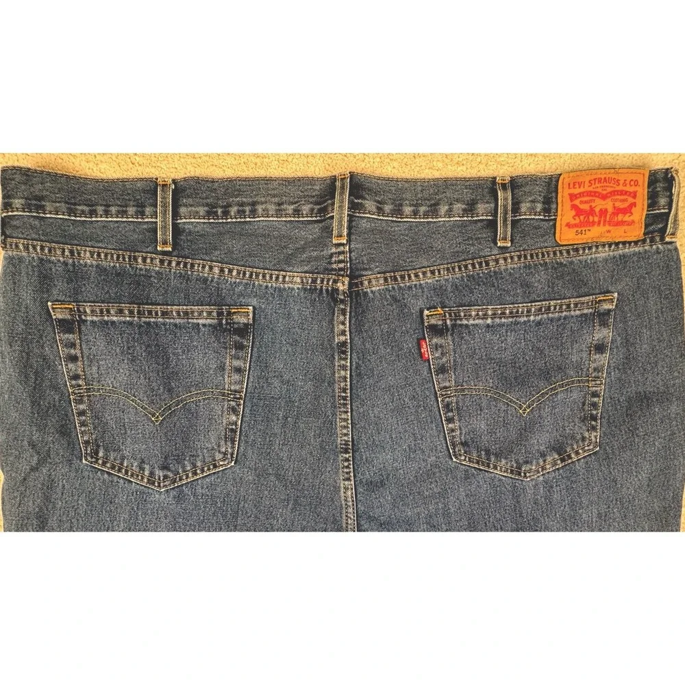 Levi Strauss 541 Athletic Fit Medium Wash Denim Jeans Men Size 54x30 EUC